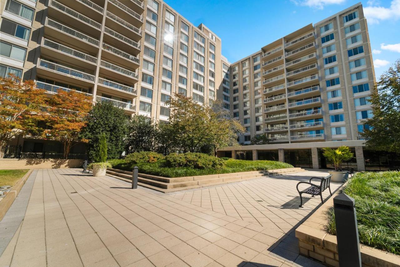 Urbandelight Crystal City Mins To Dc Free Parking Арлингтън Екстериор снимка